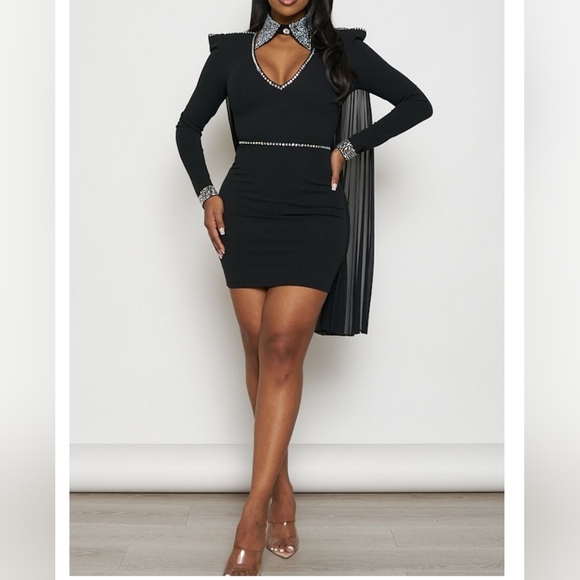 Clothes - Picture 3 of 6